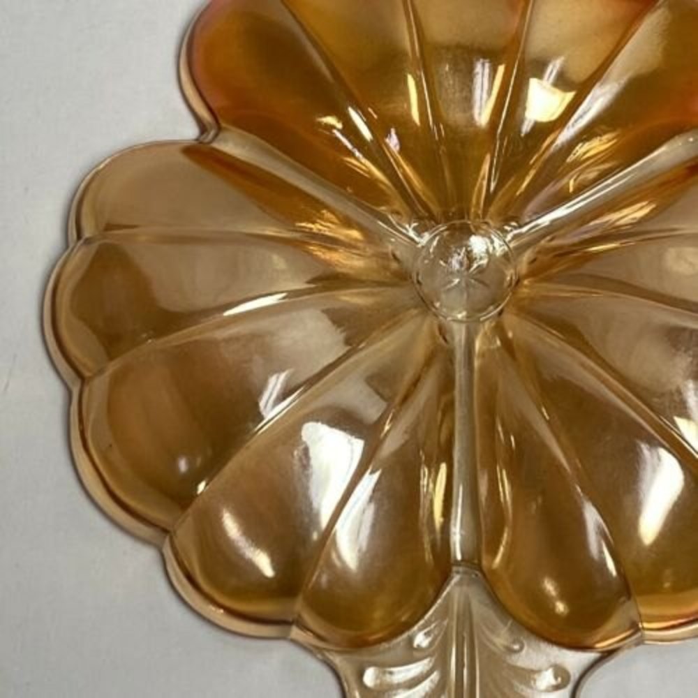 Jeannette Glass Marigold Iridescent Carnival Glass Doric Clover Leaf Candy Dish - Picture 8 of 11